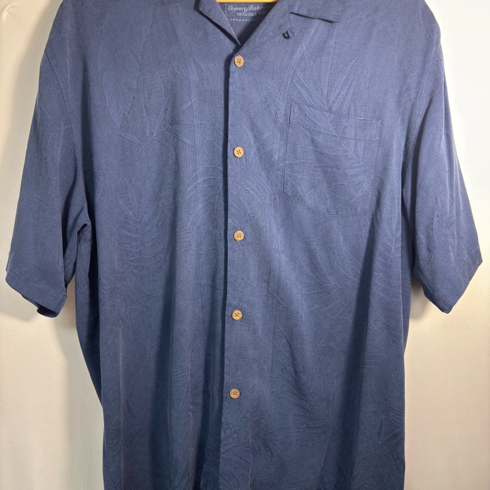 Tommy Bahama Navy Hawaiian 100% Silk Button Down Shirt Large